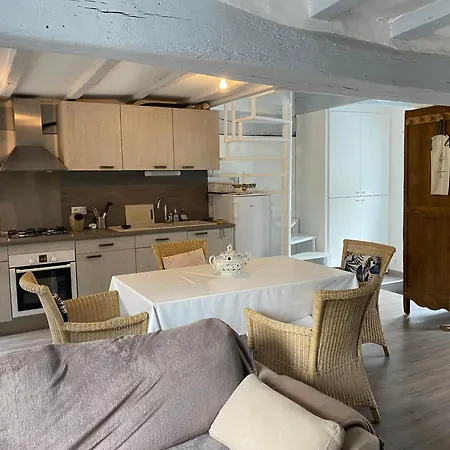 Jolie Maison A * Mesquer